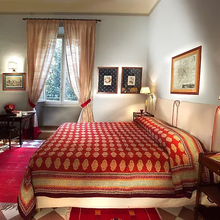 Residenza Johanna I לינה וארוחת בוקר פירנצה